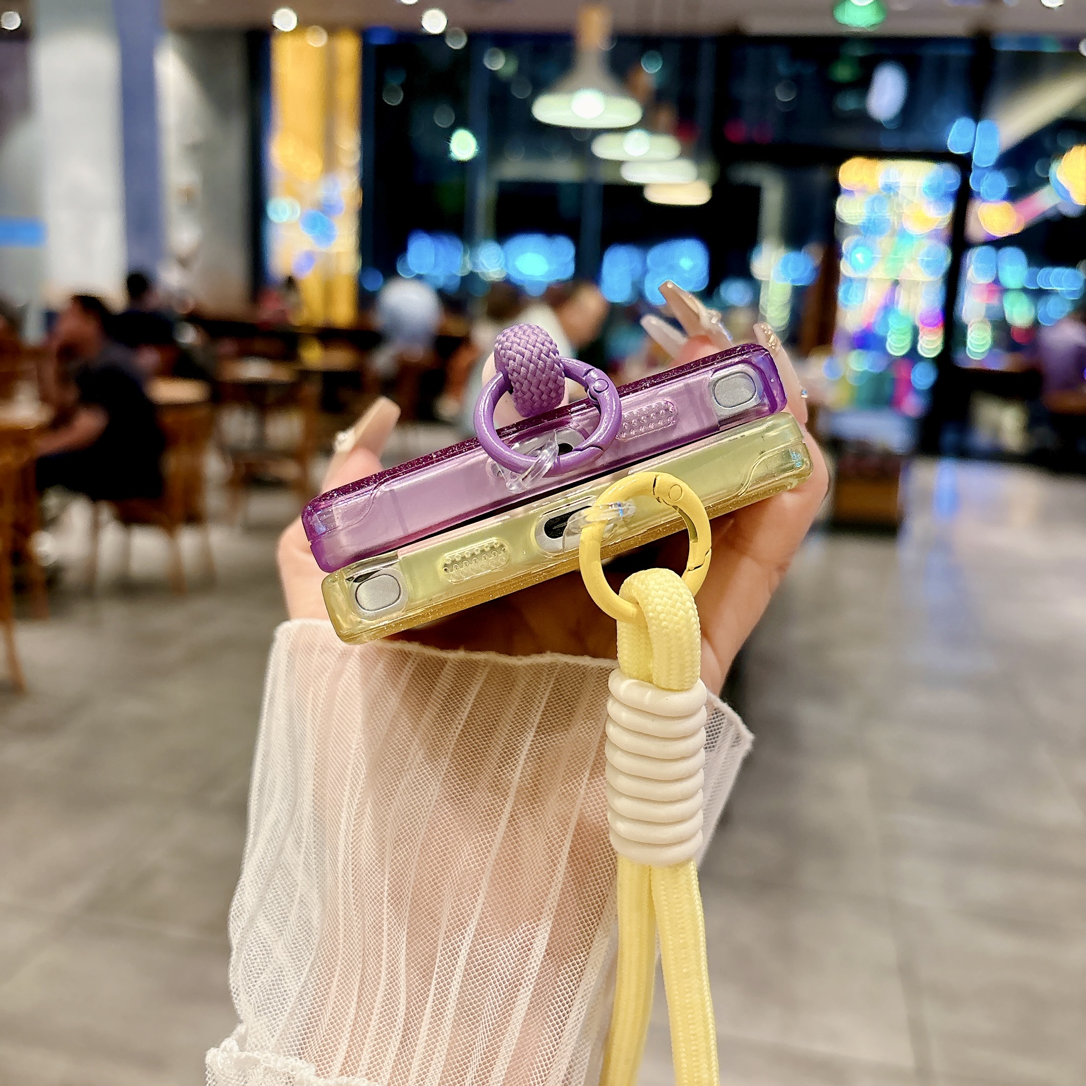 Hand Strap invisible Lens Stan – Yellow Phone Accessories recenzja i cena