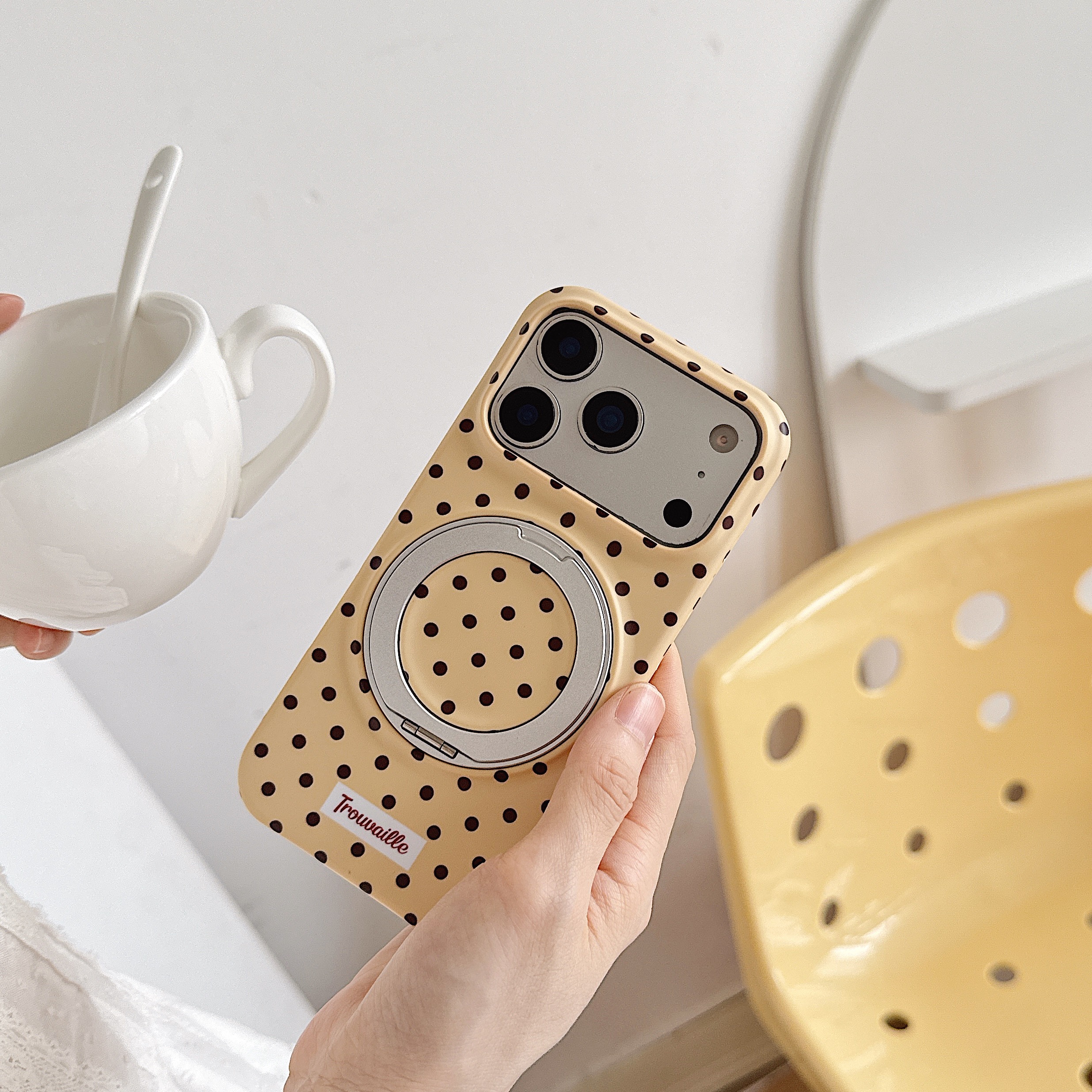 Simple Classic Polka Dot Patte – Yellow Phone Accessories recenzja i cena