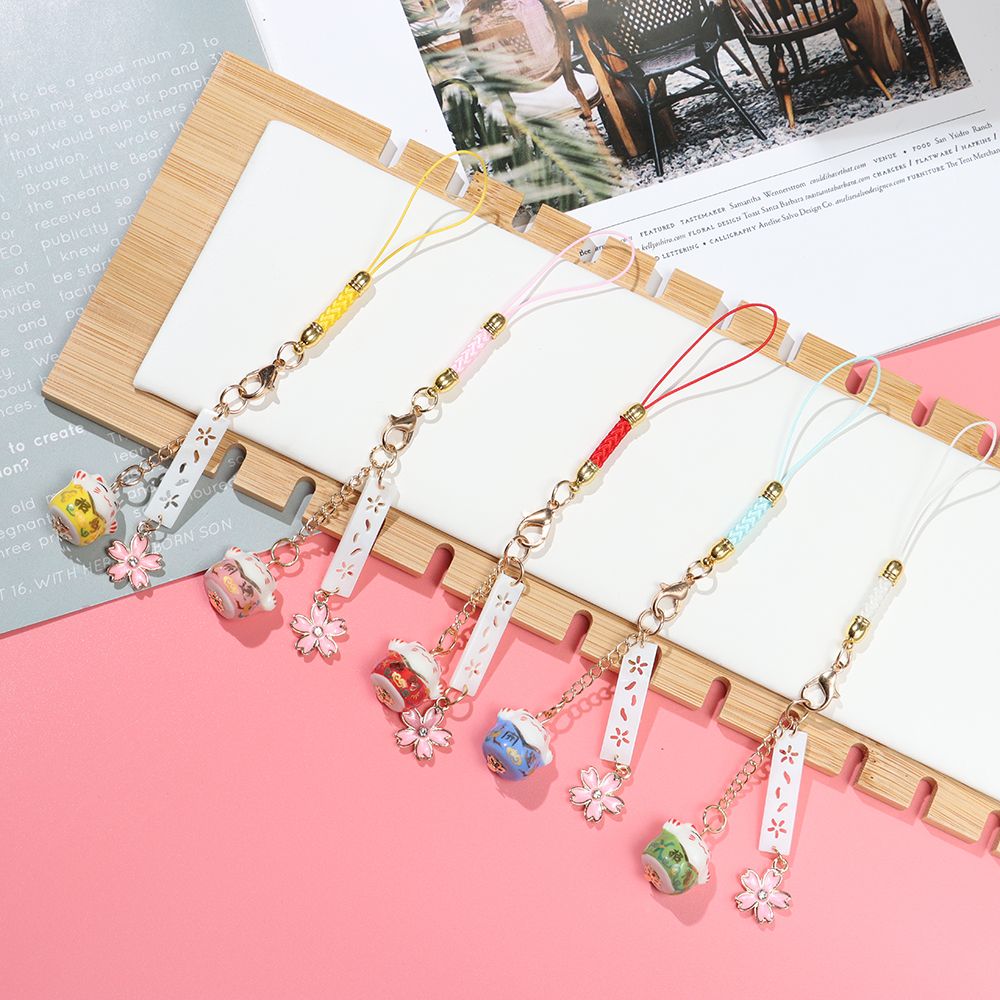 Japanese Style Cute Lucky Cat  – Yellow Phone Accessories recenzja i cena